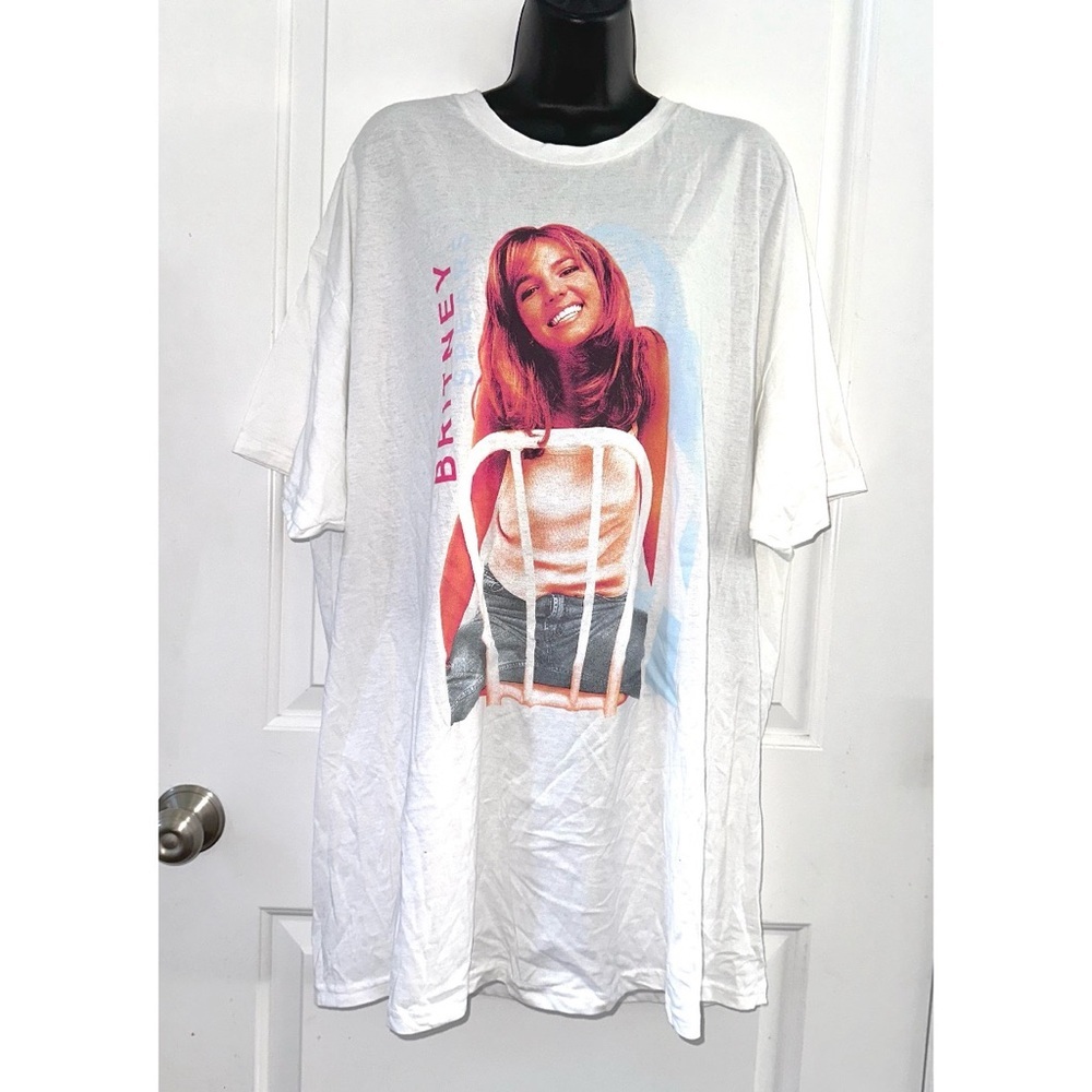 Britney Spears White Graphic T-shirt - Picture 1 of 4